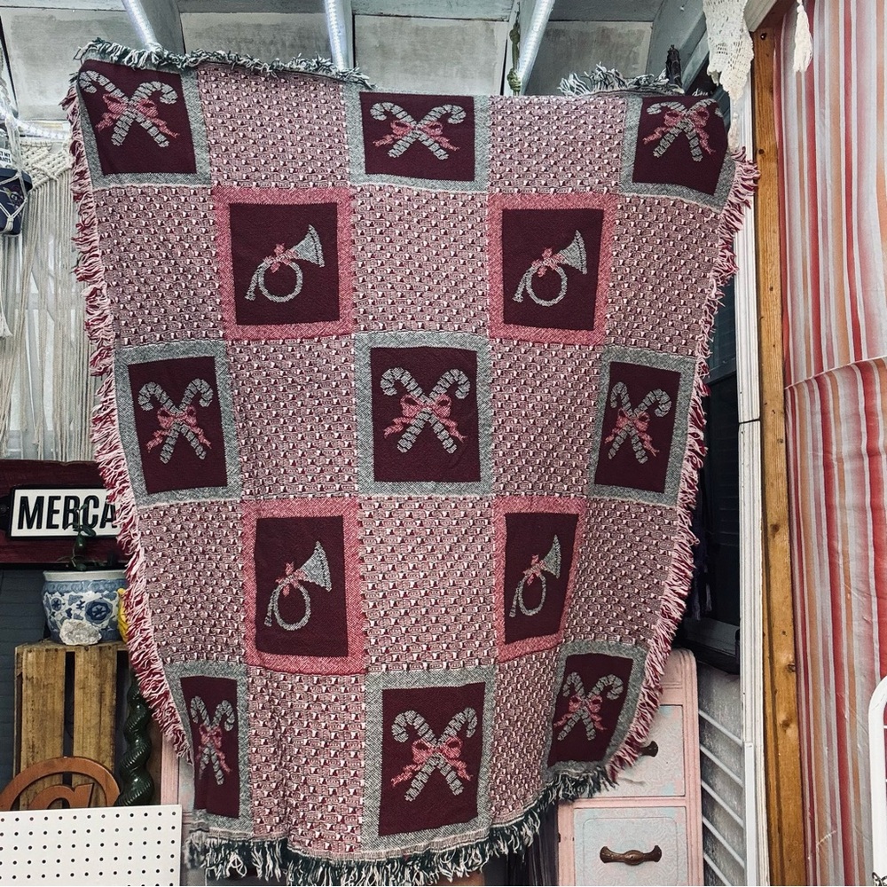 Christmas Horns and Ribbon Vintage Pink and Red Patterned Throw Fringe  Blanket